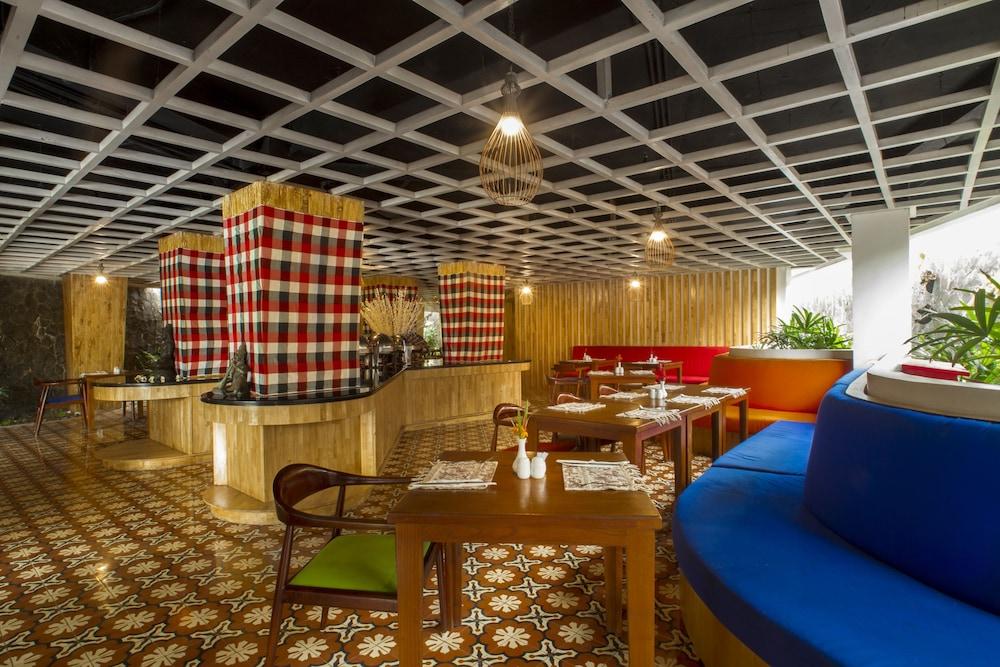 Signature Seminyak Hotel ภายนอก รูปภาพ