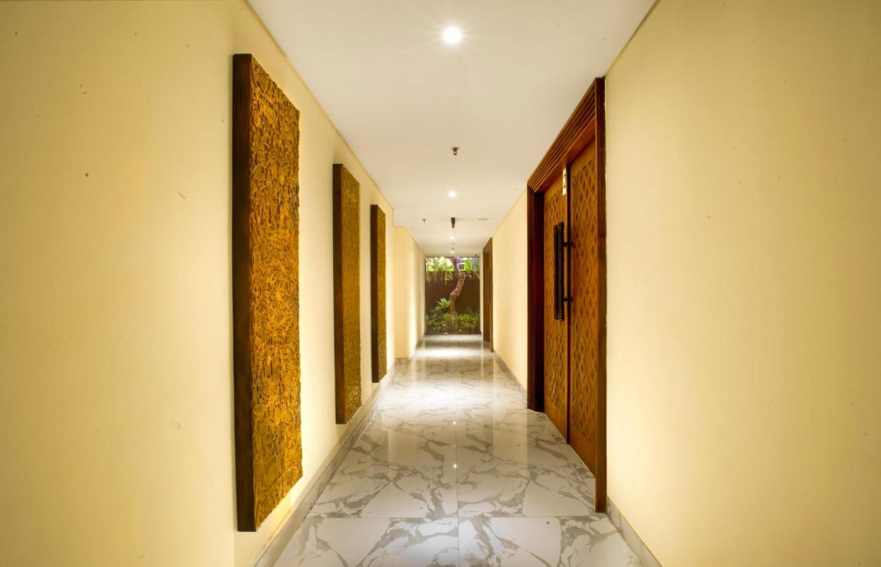 Signature Seminyak Hotel ภายนอก รูปภาพ